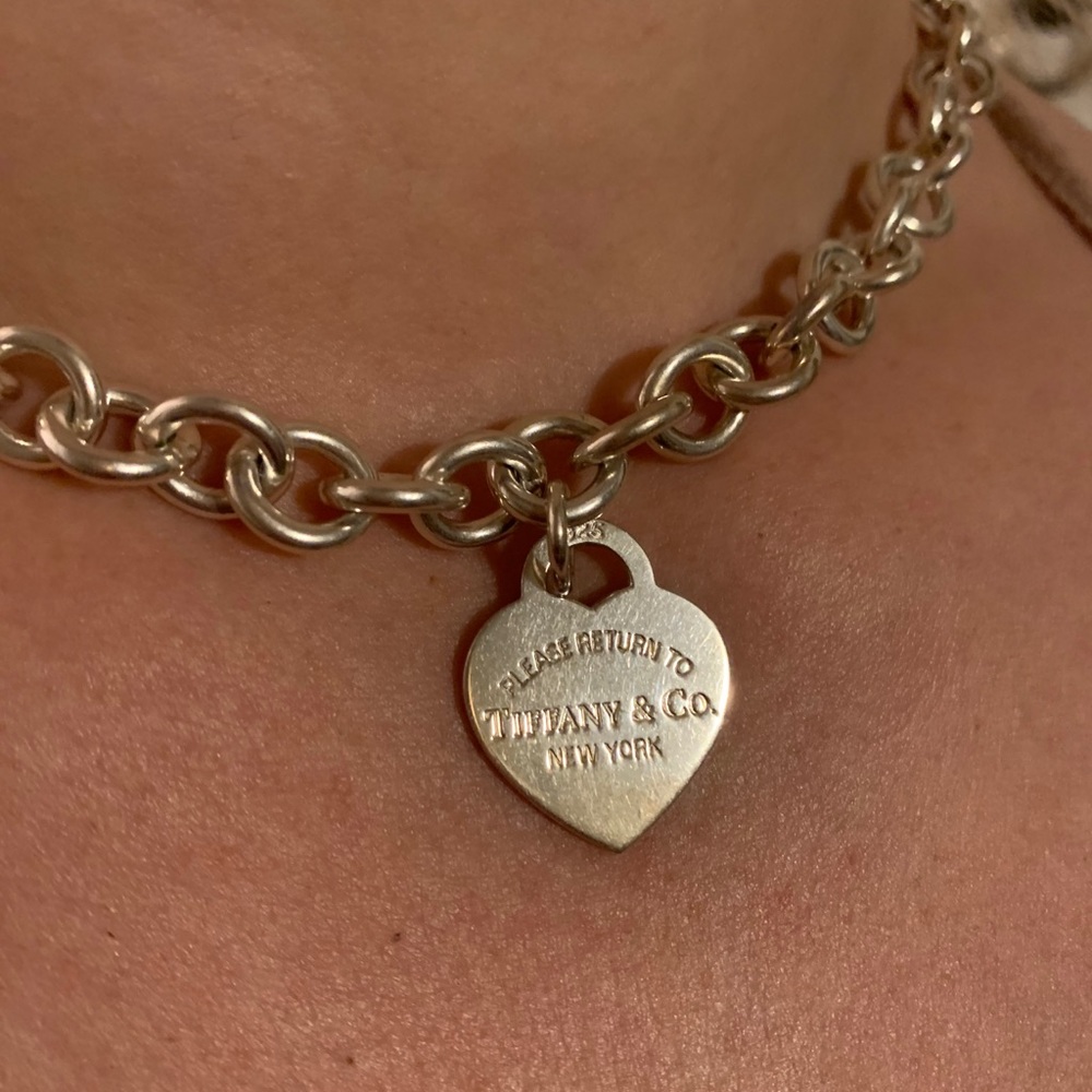 Return to Tiffany heart tag necklace - Picture 5 of 5